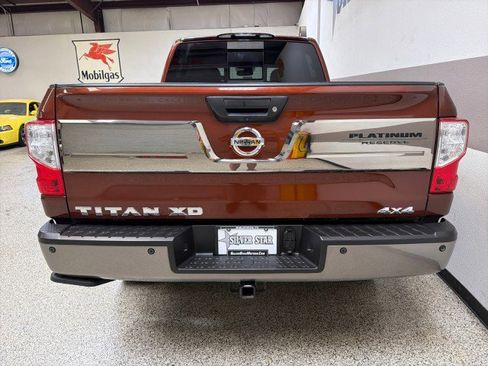 Used 2018 Nissan Titan Platinum Reserve w/ Platinum Utility Package image 8