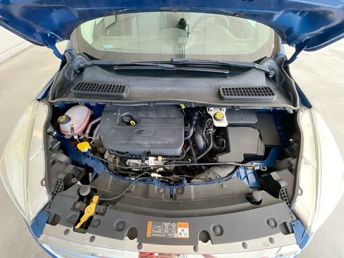 Used 2017 Ford Escape SE AWD/4WD image 24