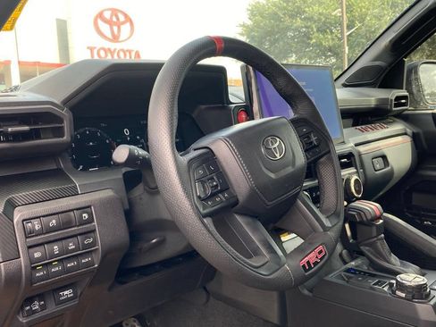 Used 2026 Toyota Tacoma TRD Pro AWD/4WD image 9