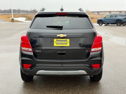 Used 2019 Chevrolet Trax LT w/ LT Convenience Package image 9