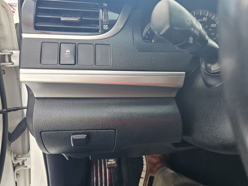 Used 2012 Toyota Camry SE image 24