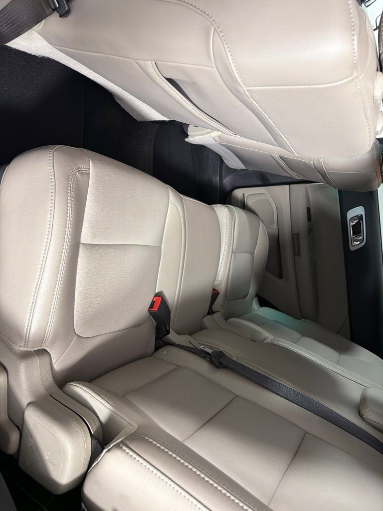 Used 2013 Ford Explorer XLT AWD/4WD image 17