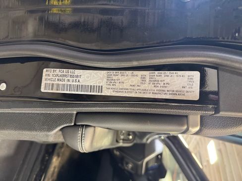 New 2026 Jeep Grand Cherokee L Limited w/ Trailer Tow Package AWD/4WD image 30