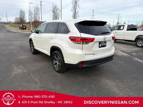 Used 2019 Toyota Highlander LE image 9