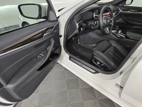 Used 2023 BMW 540i xDrive w/ M Sport Package AWD/4WD image 21
