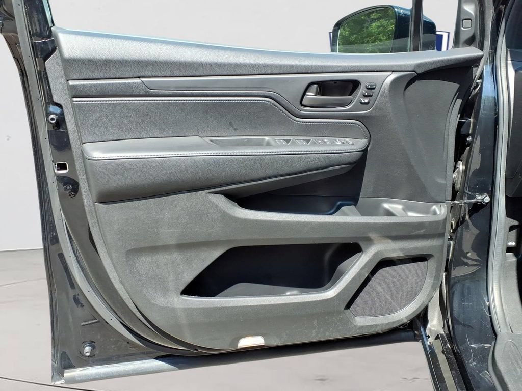 Used 2025 Honda Odyssey Sport-L image 19