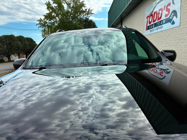 Used 2025 Honda Pilot TrailSport image 11