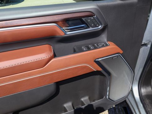 New 2026 GMC Sierra 3500 Denali Ultimate AWD/4WD image 11