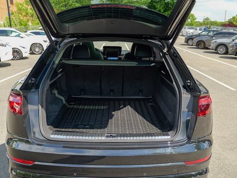 Used 2025 Audi SQ8 Prestige w/ Prestige Package AWD/4WD image 62
