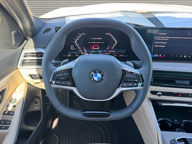 Used 2025 BMW 330i xDrive Sedan w/ Premium Package AWD/4WD image 13