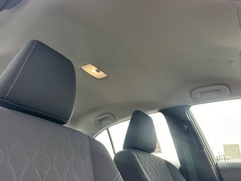 Used 2025 Toyota Corolla LE image 15