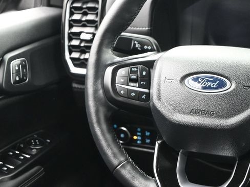 Used 2024 Ford Ranger Lariat w/ FX4 Off-Road Package AWD/4WD image 27