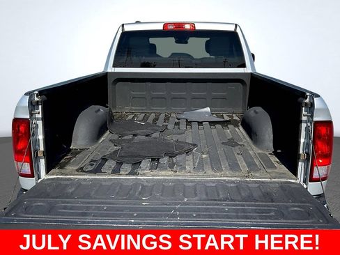 Used 2017 RAM 1500 Express AWD/4WD image 10