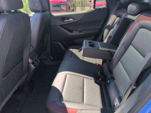 Used 2025 Chevrolet Equinox RS FWD image 28