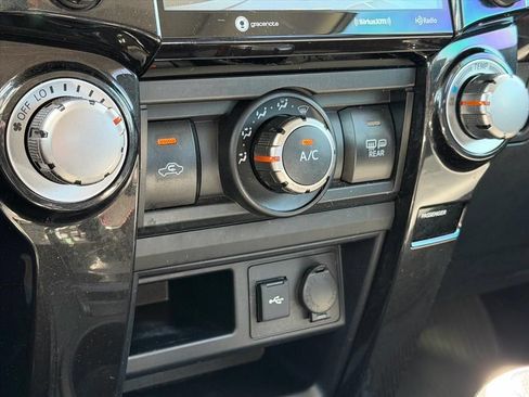 Certified 2020 Toyota 4Runner TRD Off-Road Premium w/ Moonroof Package AWD/4WD image 23