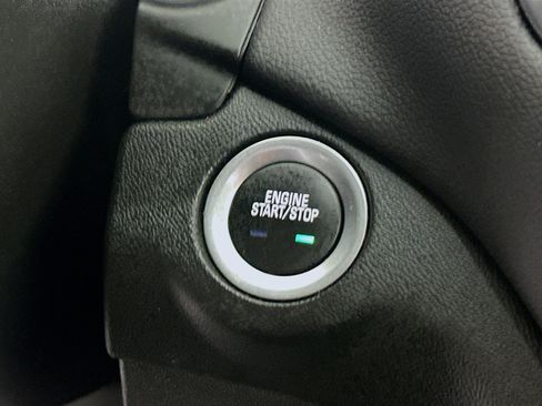 Used 2023 Chevrolet Equinox LT FWD image 20