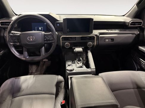 Used 2025 Toyota Tacoma SR w/ SR Upgrade Package AWD/4WD image 10