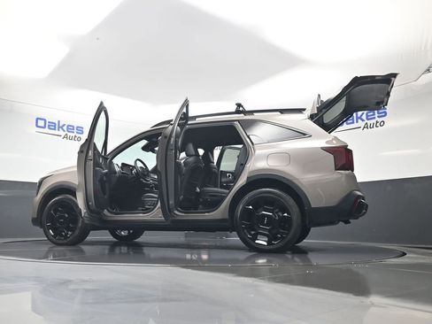 Certified 2024 Kia Sorento SX Prestige image 66