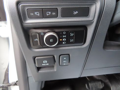 Used 2023 Ford F150 Lariat image 35