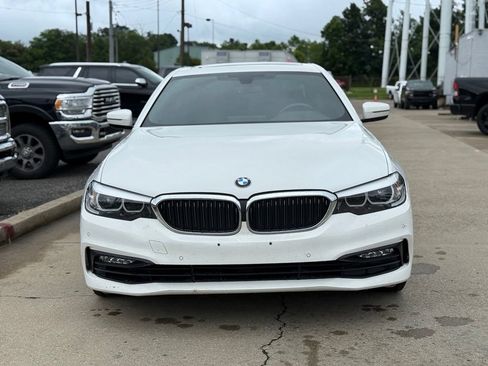 Used 2018 BMW 530e RWD image 3