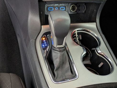 Used 2019 Jeep Grand Cherokee Laredo RWD image 24
