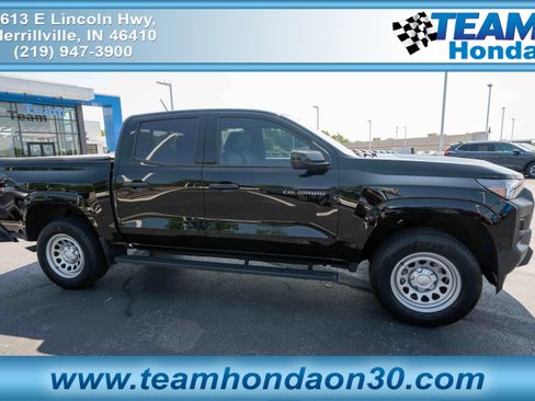 Used 2024 Chevrolet Colorado W/T w/ Safety Package AWD/4WD image 1