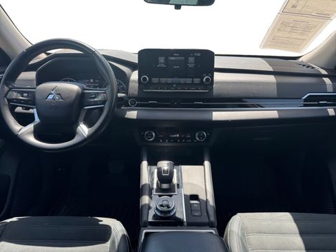 Used 2022 Mitsubishi Outlander SE AWD/4WD image 12