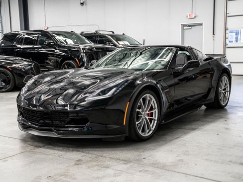 Used 2019 Chevrolet Corvette Grand Sport RWD image 5