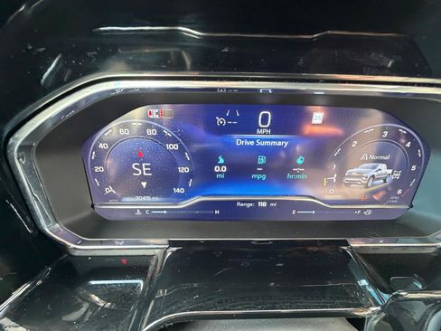 Used 2024 Chevrolet Silverado 1500 RST image 32