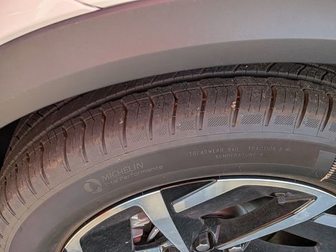 New 2026 Chevrolet Equinox EV LT image 12