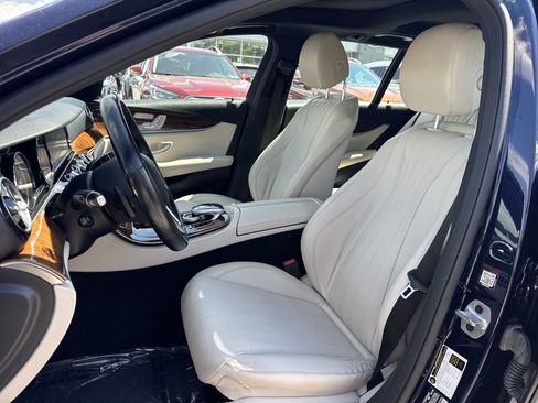 Used 2019 Mercedes-Benz E 450 4MATIC Wagon image 4
