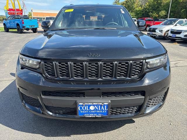 Used 2023 Jeep Grand Cherokee L Laredo AWD/4WD image 2