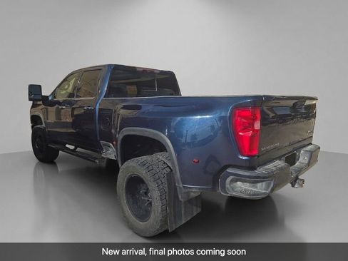 Used 2023 Chevrolet Silverado 3500 High Country AWD/4WD image 7
