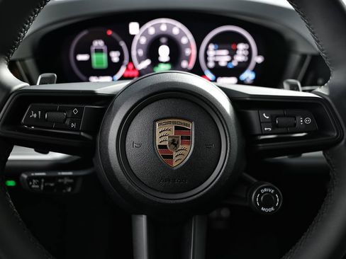 Certified 2025 Porsche Cayenne S AWD/4WD image 35