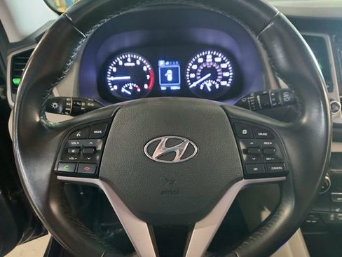 Used 2017 Hyundai Tucson Value AWD/4WD image 11