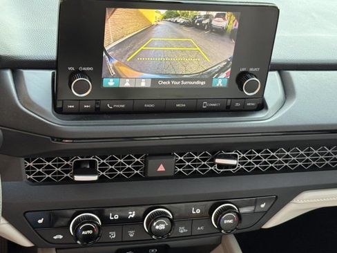 Used 2025 Honda Accord SE image 9