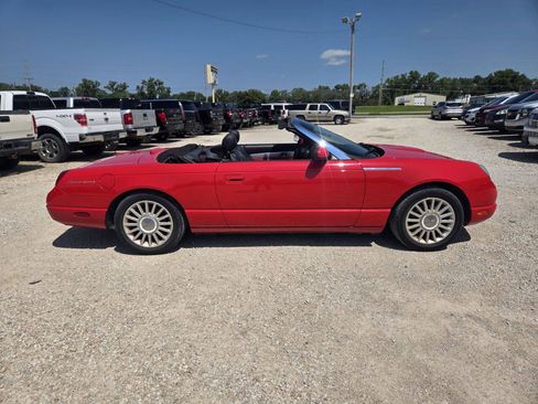 Used 2005 Ford Thunderbird RWD image 3