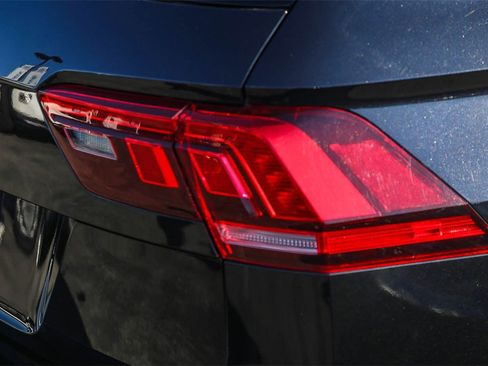 Used 2019 Volkswagen Tiguan S w/ Driver Assistance Package image 11