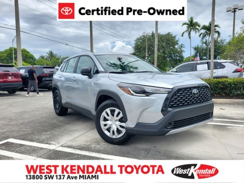 Certified 2025 Toyota Corolla Cross L FWD image 1
