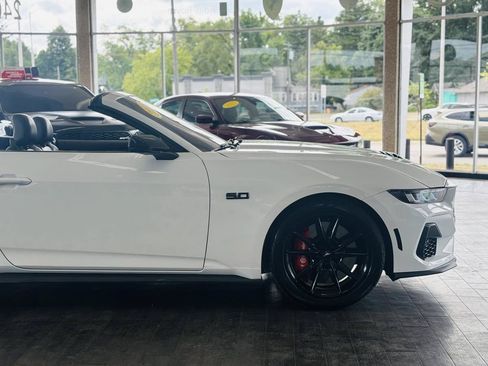 Used 2024 Ford Mustang GT Premium RWD image 6