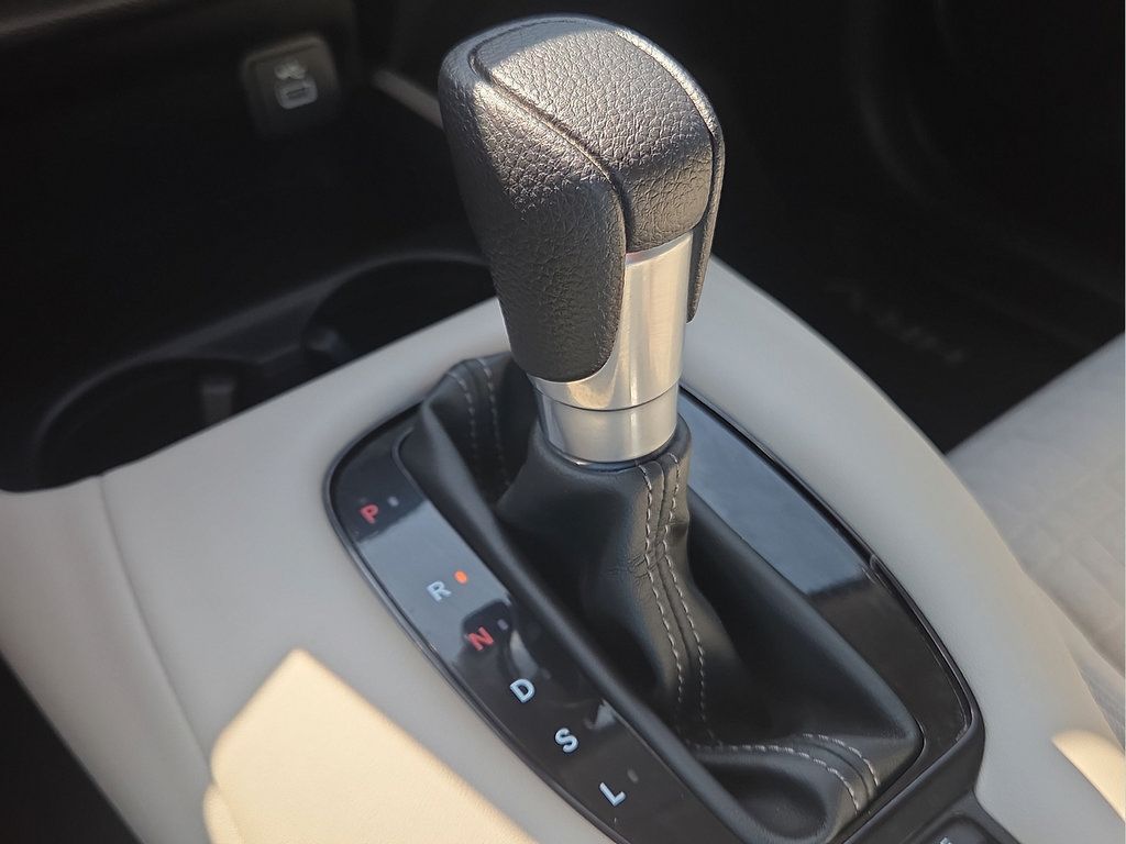 Used 2024 Honda HR-V LX image 20