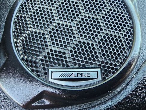 Used 2015 Jeep Wrangler Unlimited Sahara AWD/4WD image 33