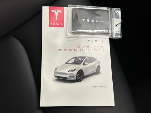 Used 2023 Tesla Model Y Long Range image 38