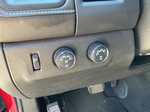 Used 2020 GMC Canyon SLE w/ Elevation Edition image 22