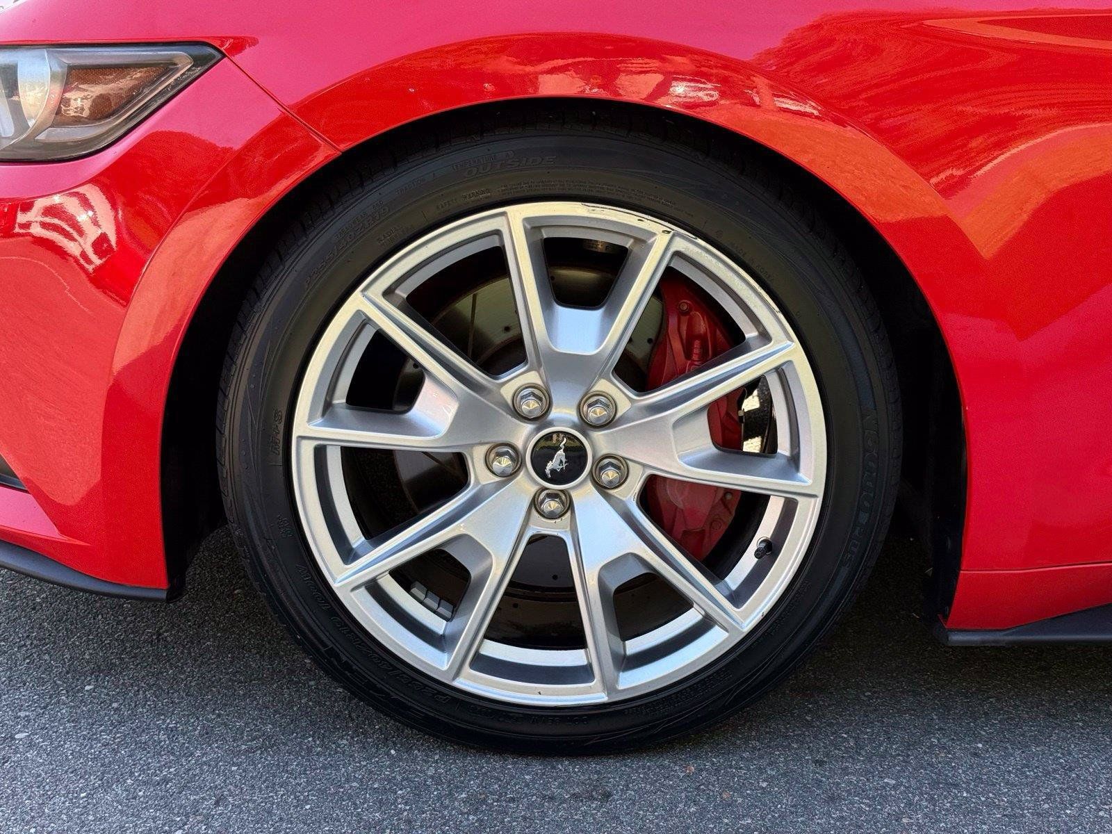 Used 2015 Ford Mustang GT Premium w/ Equipment Group 401A RWD image 14