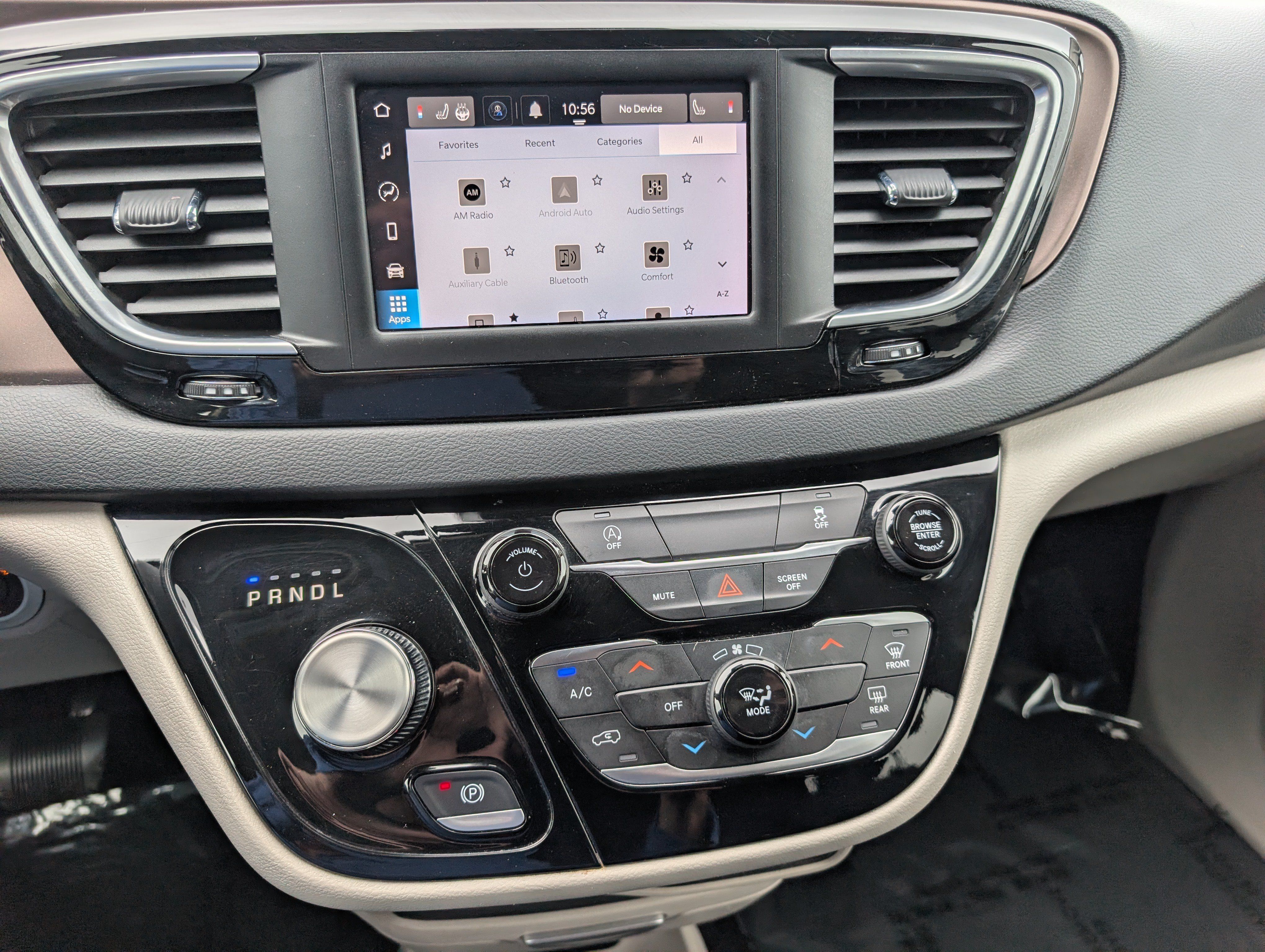 Used 2023 Chrysler Voyager LX FWD image 26