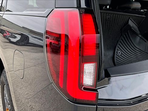 Used 2025 Ford Expedition Tremor AWD/4WD image 29