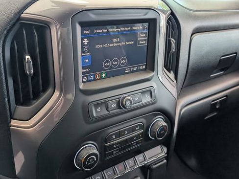 Used 2025 Chevrolet Silverado 2500 Custom w/ Custom Value Package image 22