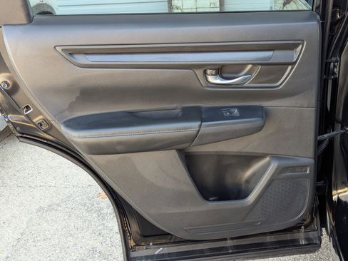 Used 2023 Honda CR-V EX image 16