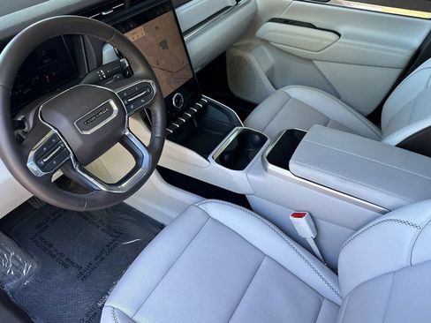 Used 2026 GMC Terrain Denali AWD/4WD image 10